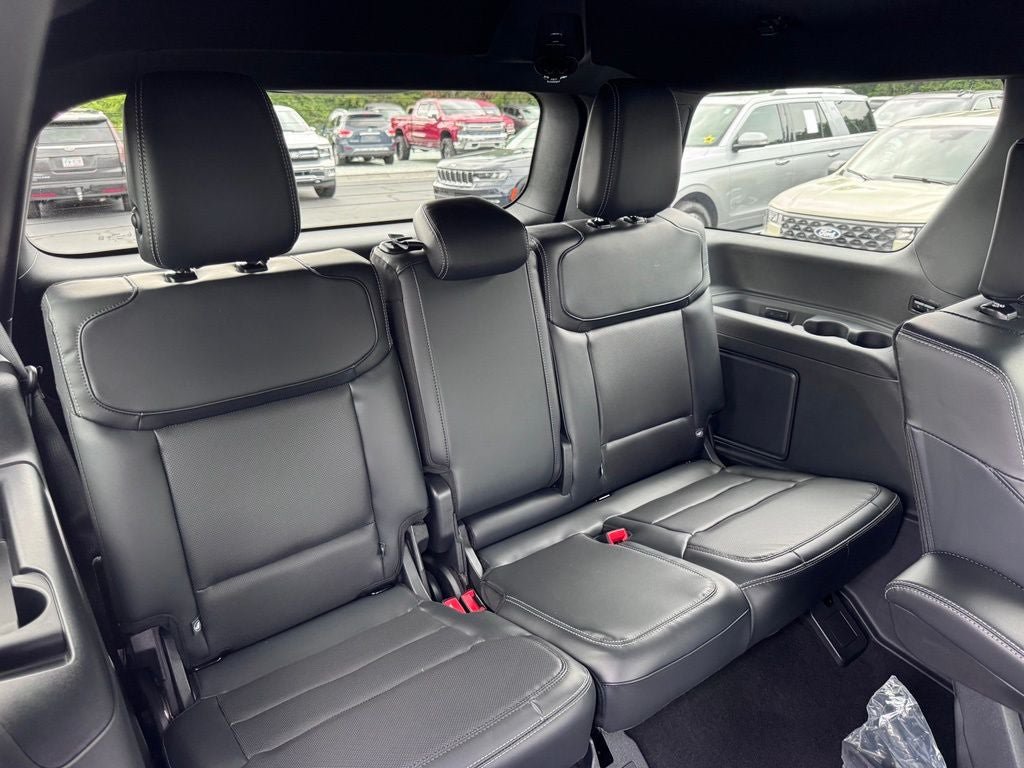 New 2027 Ford Expedition Platinum w/ Stealth Performance Package AWD/4WD image 38