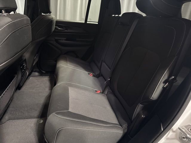 Used 2025 Jeep Grand Cherokee Laredo w/ Trailer Tow Package image 20