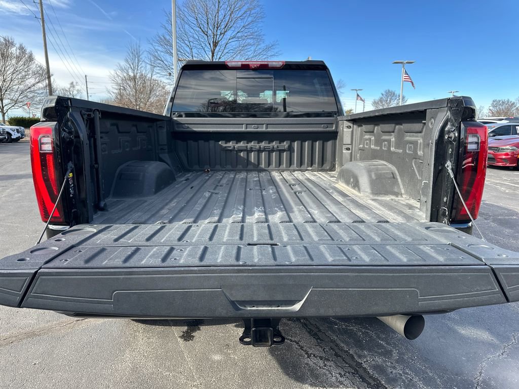 Used 2024 GMC Sierra 2500 Denali w/ Denali Reserve Package image 9