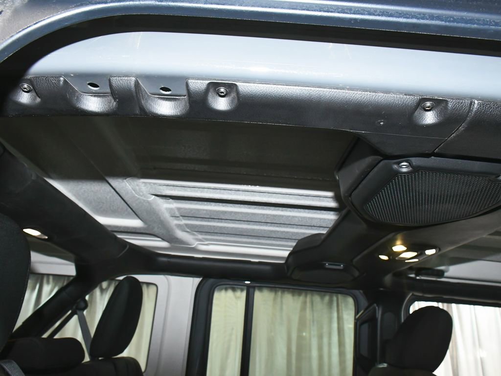 Used 2023 Jeep Wrangler Unlimited Rubicon 4xe AWD/4WD image 45