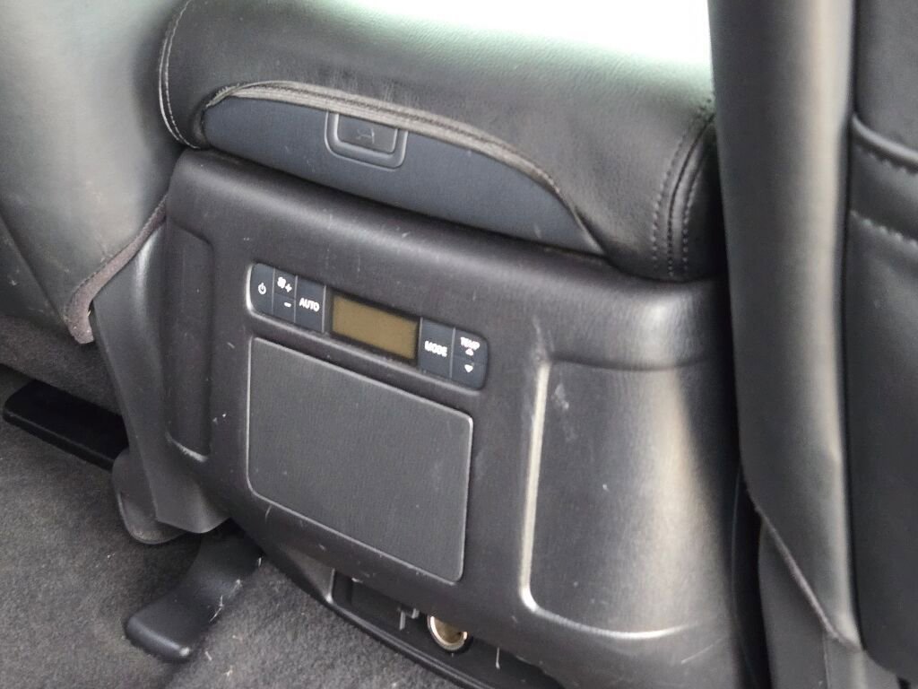 Used 2021 Nissan Armada SV w/ SV Appearance Package image 11