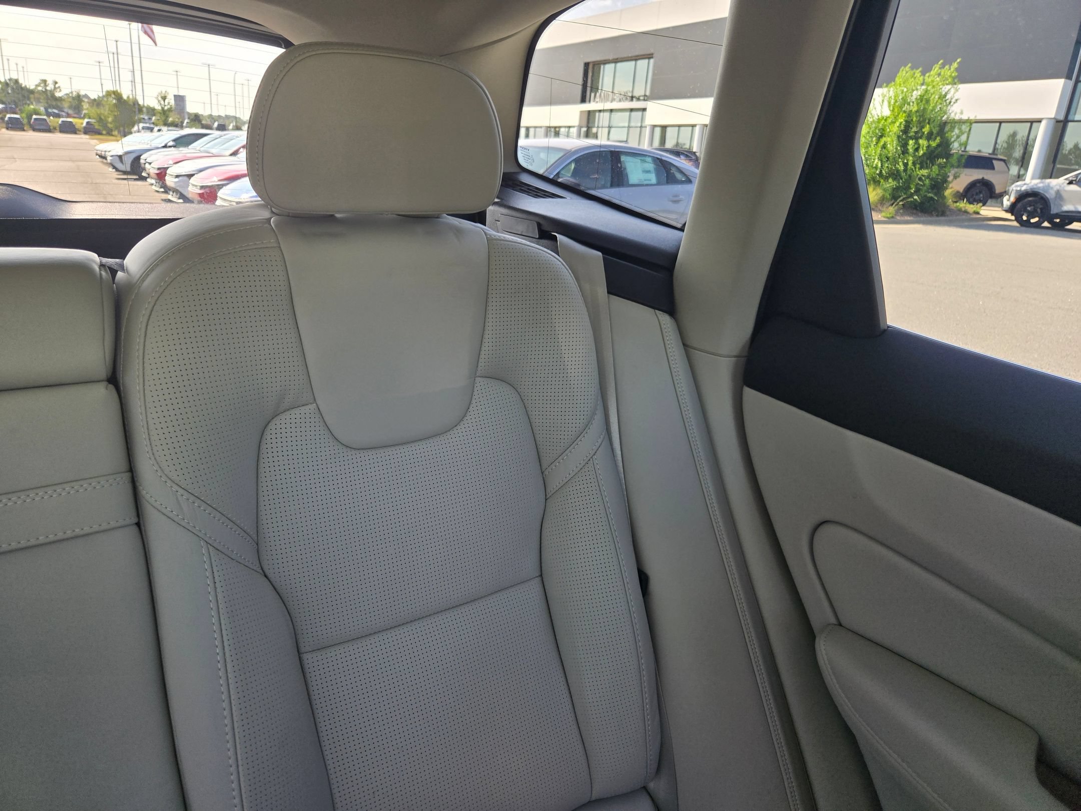 Used 2021 Volvo XC60 T5 Inscription w/ Protection Package Premier FWD image 14