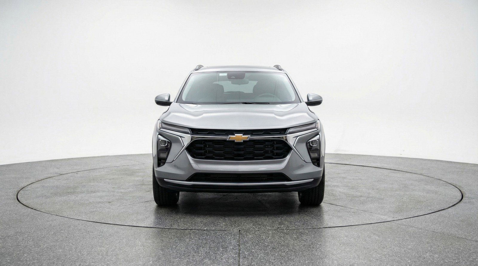 Used 2025 Chevrolet Trax LT image 2
