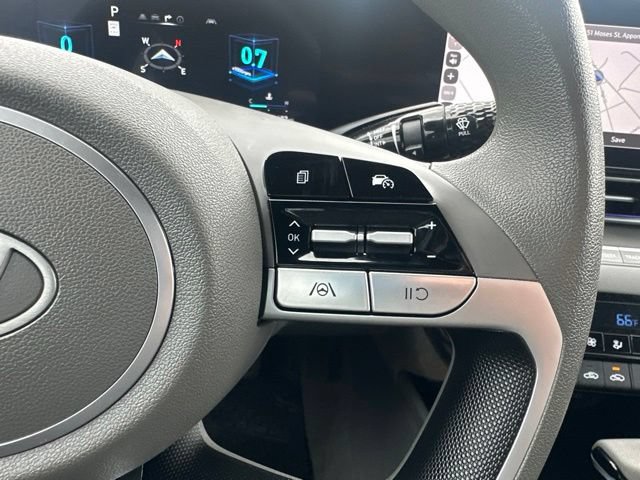 Used 2024 Hyundai Elantra SEL FWD image 21
