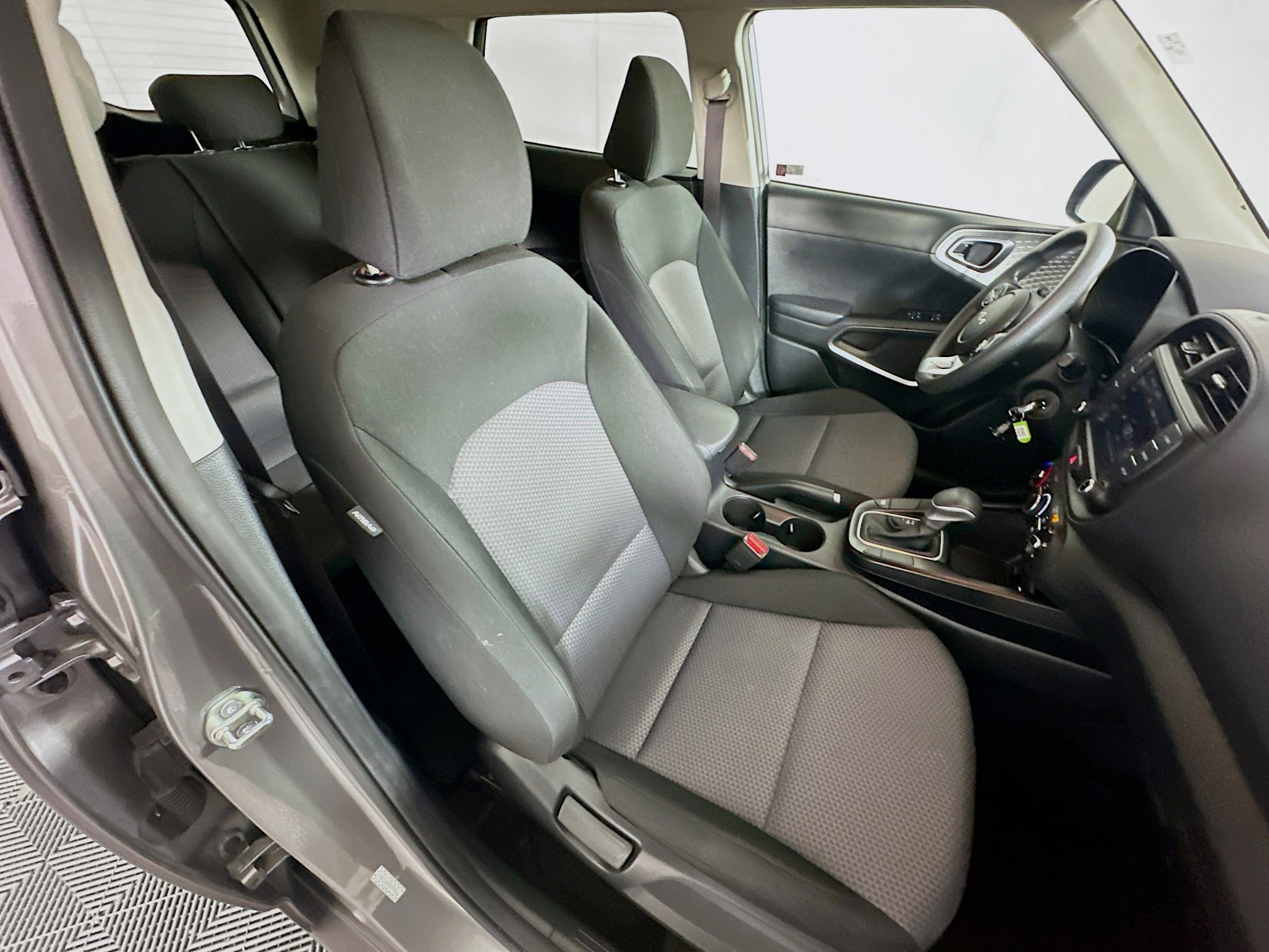 Used 2025 Kia Soul LX w/ LX Technology Package image 29