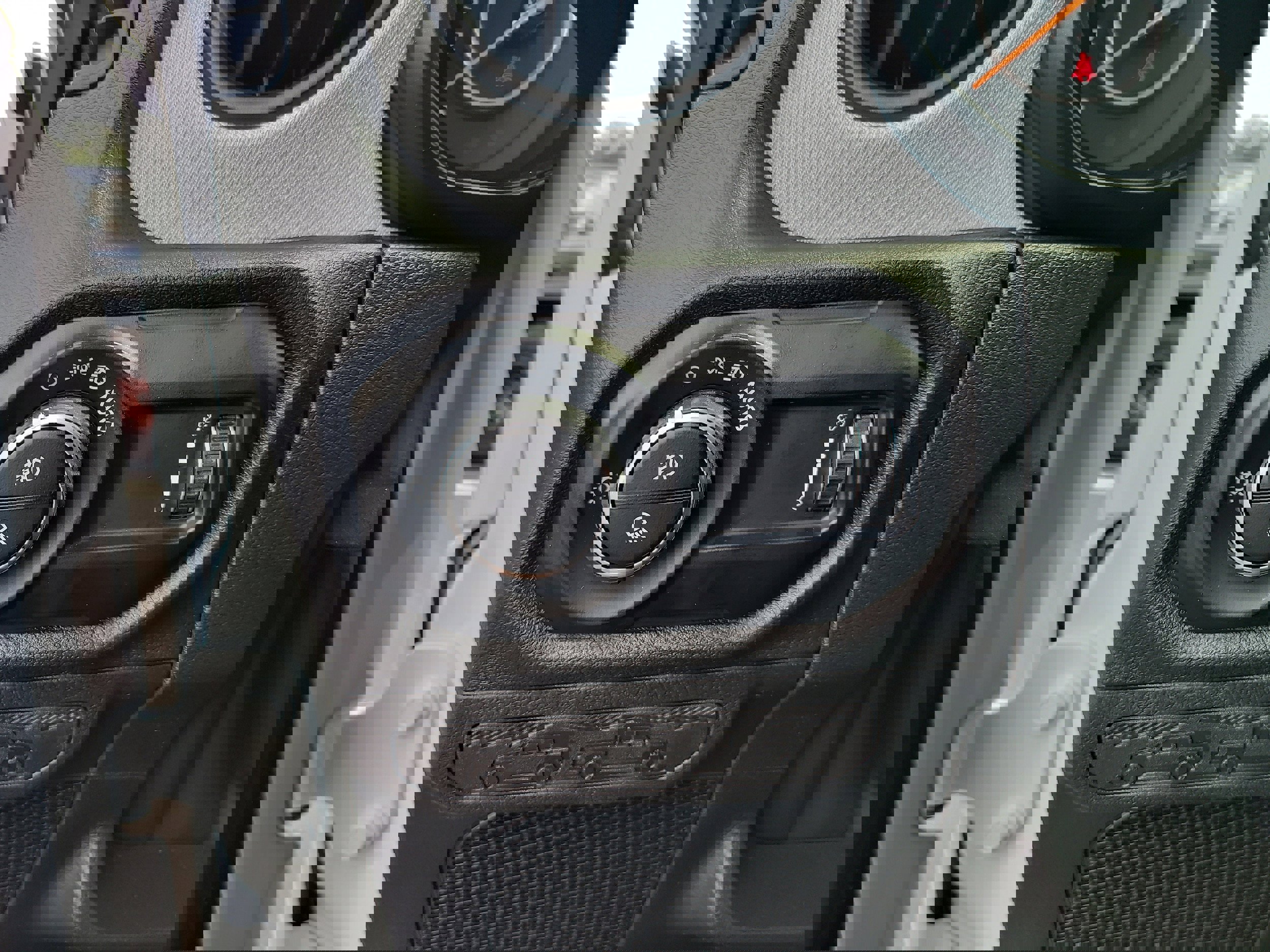 New 2025 Jeep Gladiator Sport image 21