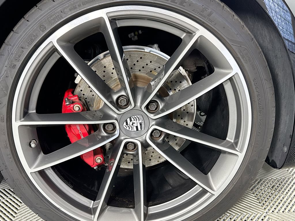Certified 2020 Porsche 911 Carrera 4S AWD/4WD image 31