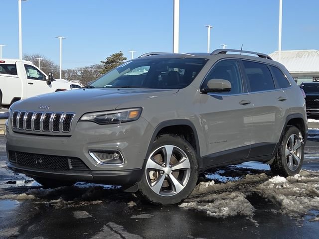 Used 2021 Jeep Cherokee Limited image 2