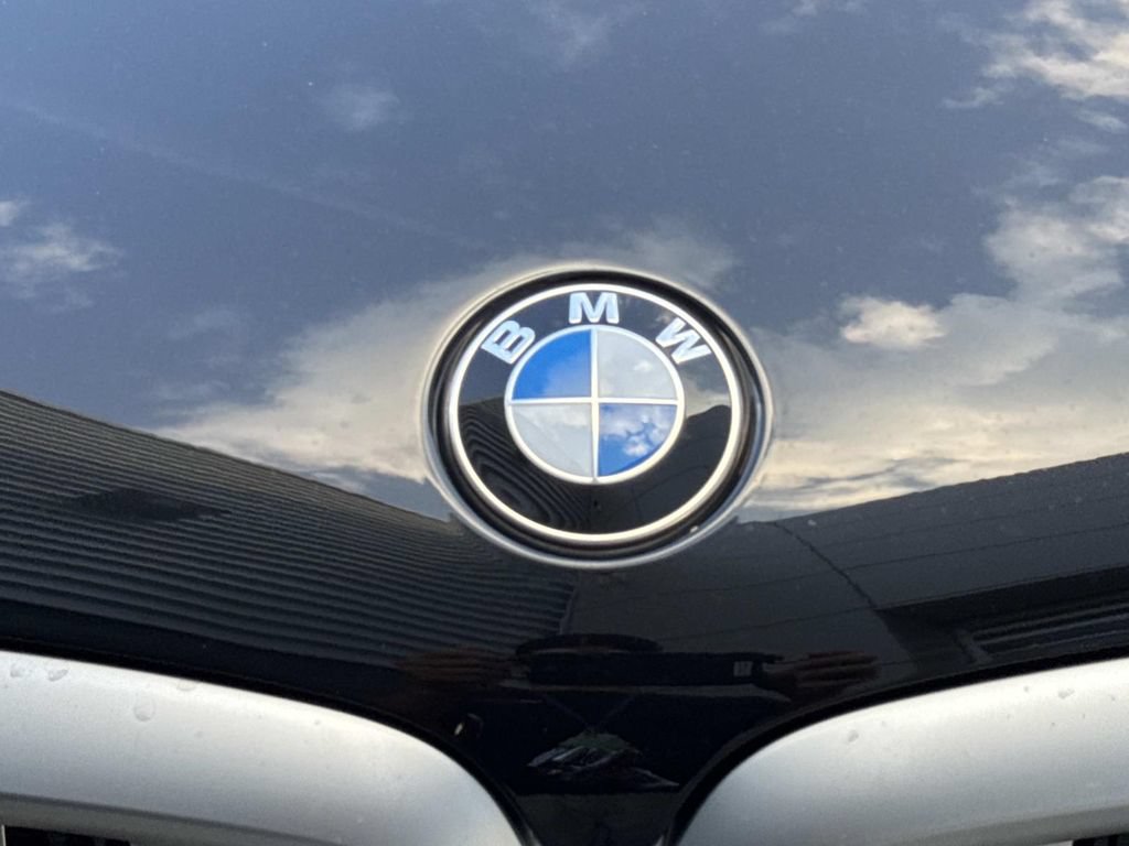 Used 2024 BMW X5 xDrive40i w/ Executive Package AWD/4WD image 9