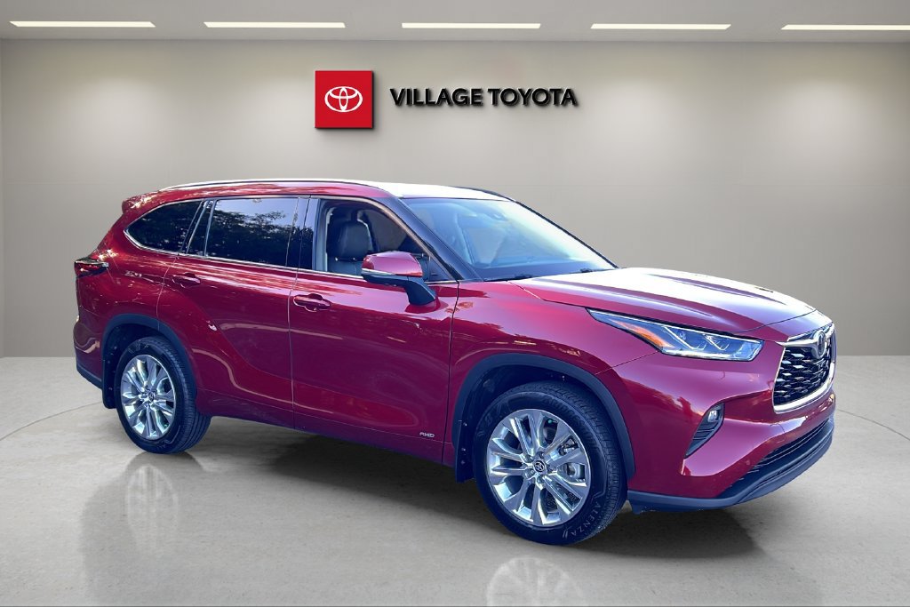 Certified 2026 Toyota Highlander Limited AWD/4WD image 7