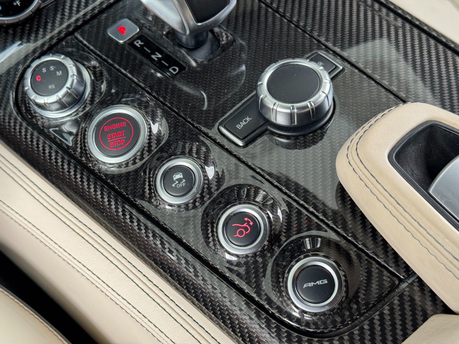 Used 2012 Mercedes-Benz SLS AMG Roadster image 32