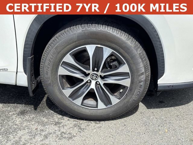 Used 2021 Toyota Highlander XLE image 7
