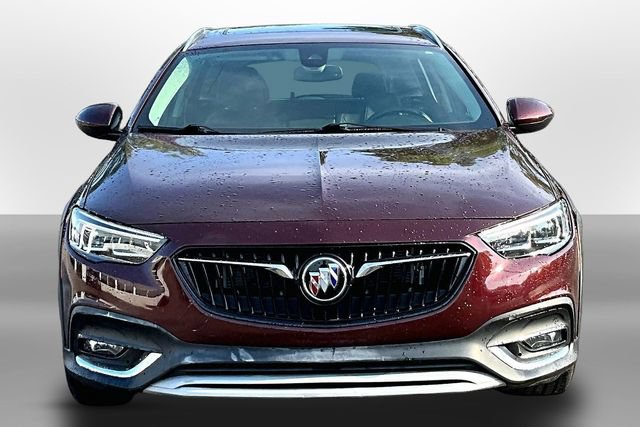 Used 2019 Buick Regal Essence w/ Driver Confidence Package I AWD/4WD image 2