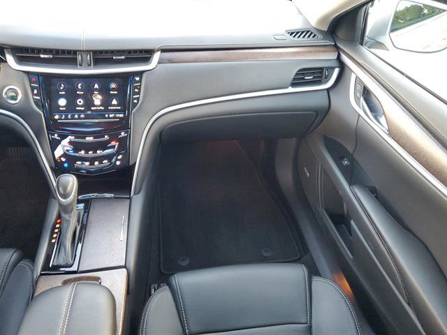 Used 2018 Cadillac XTS Luxury image 18