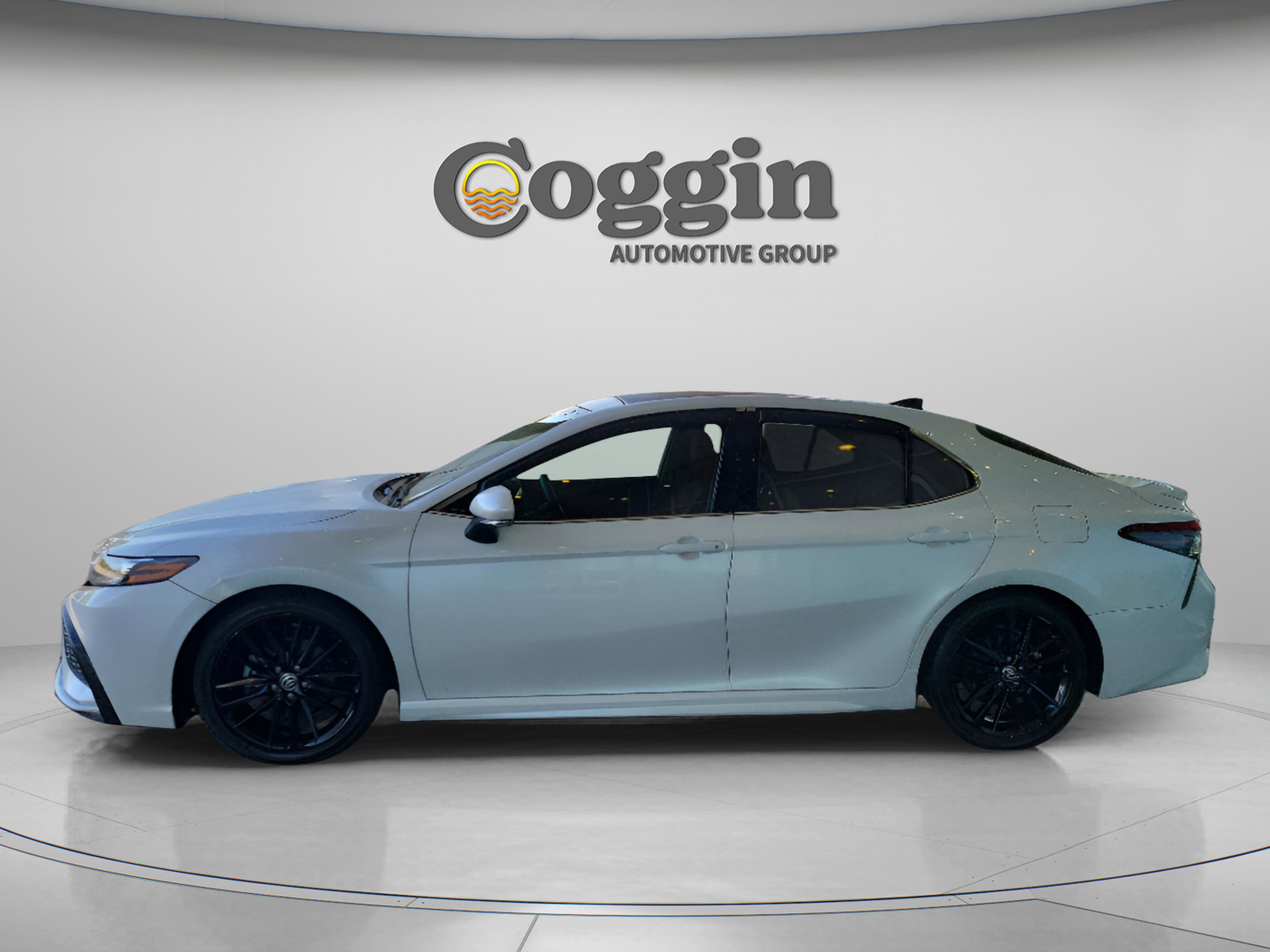 Certified 2022 Toyota Camry XSE w/ Driver Assist Package FWD image 2