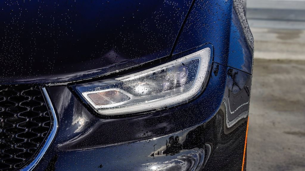 New 2026 Chrysler Pacifica Select image 5