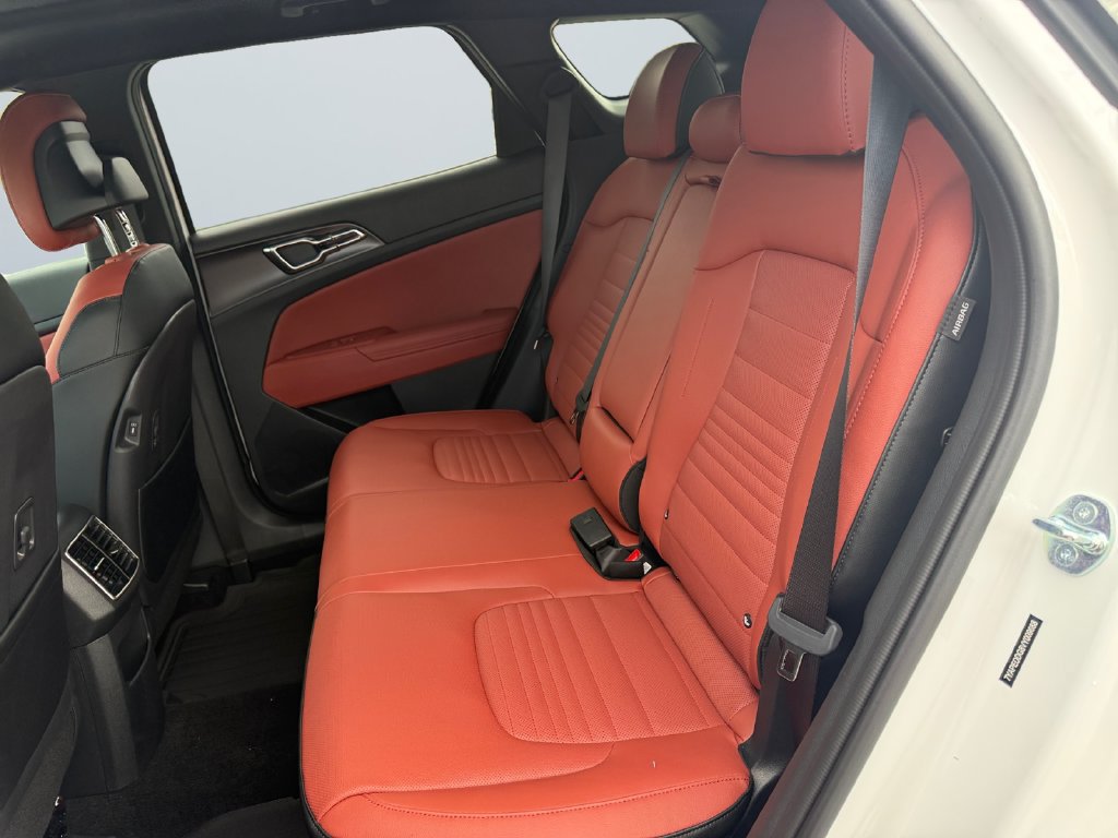 New 2027 Kia Sportage SX Prestige AWD/4WD image 13