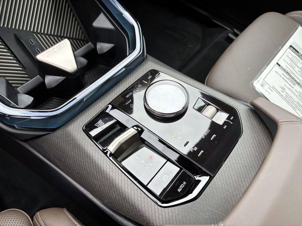 Used 2025 BMW X3 xDrive30i w/ Convenience Package image 22