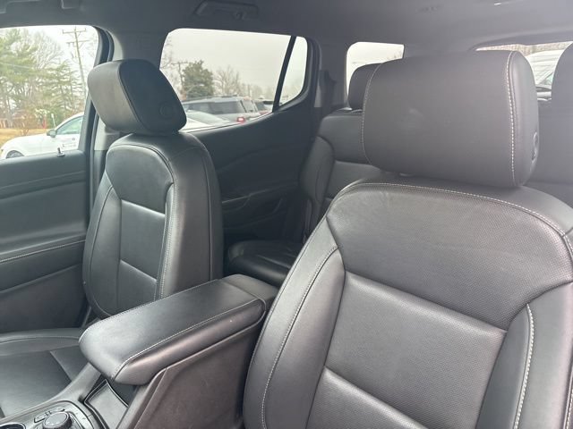 Used 2023 GMC Acadia SLT FWD image 12