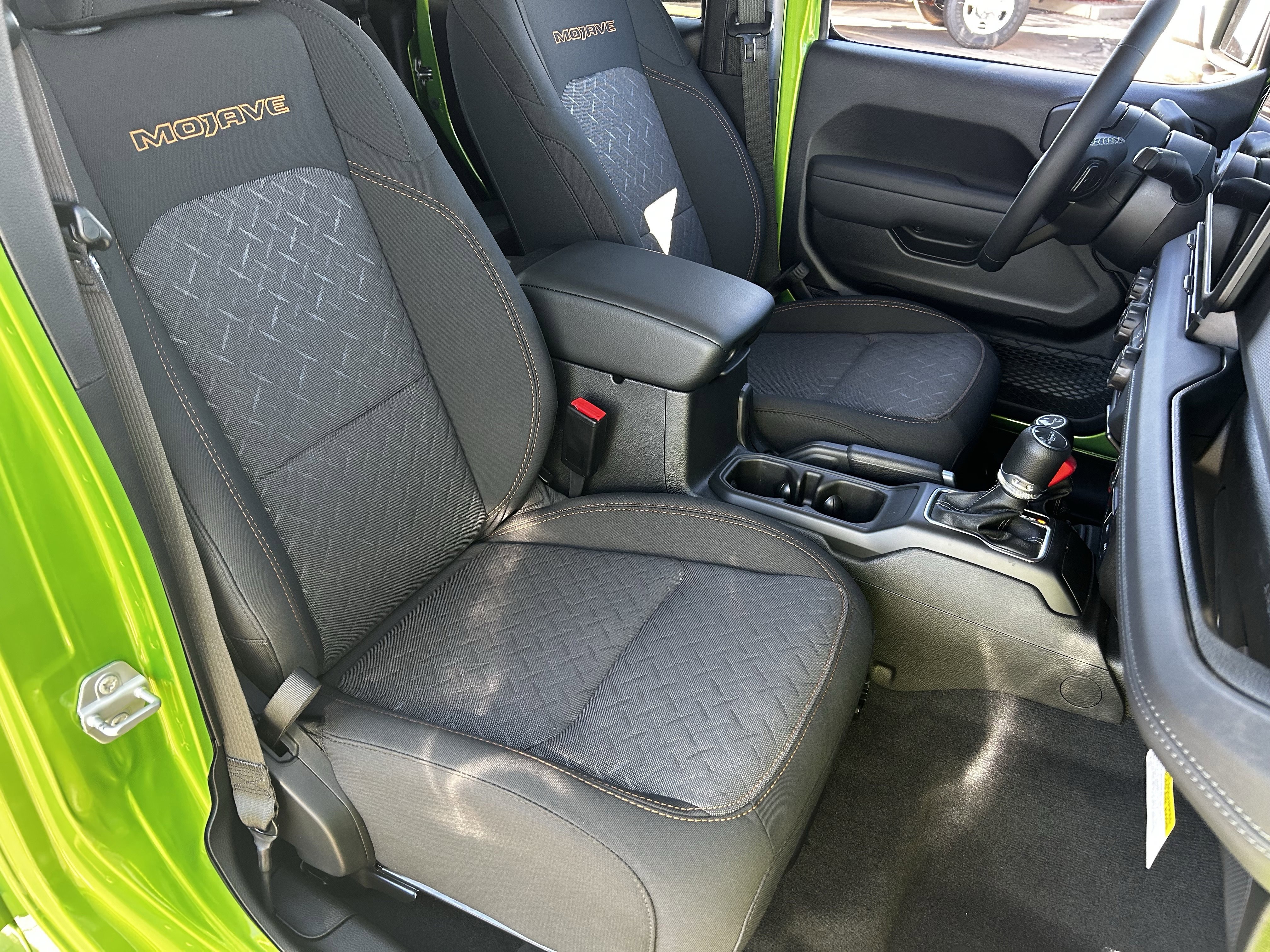 New 2025 Jeep Gladiator Mojave w/ Convenience Group image 7