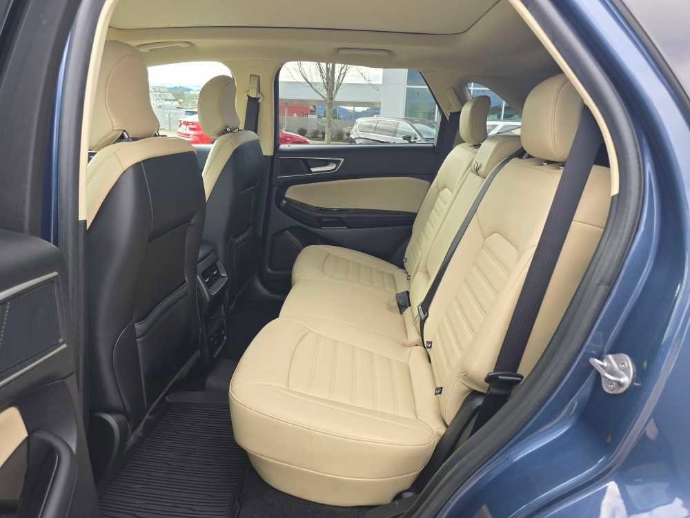 Used 2019 Ford Edge SEL w/ Equipment Group 201A image 16