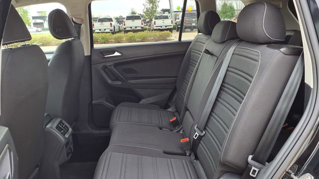 Used 2024 Volkswagen Tiguan S image 17