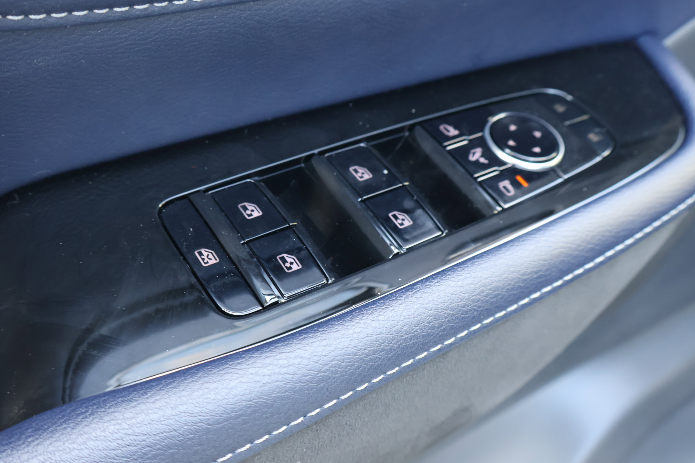 New 2026 INFINITI QX80 4WD image 12