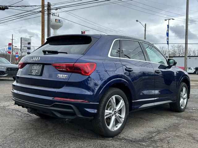 Used 2024 Audi Q3 2.0T Premium w/ Convenience Package image 3