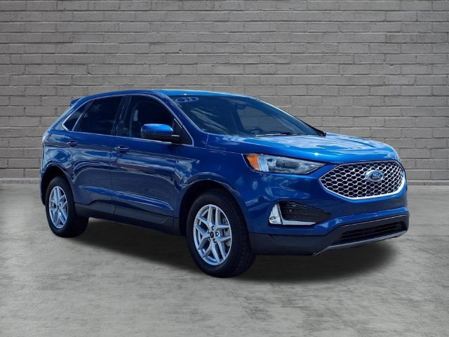 Used 2023 Ford Edge SEL w/ Convenience Package AWD/4WD image 4