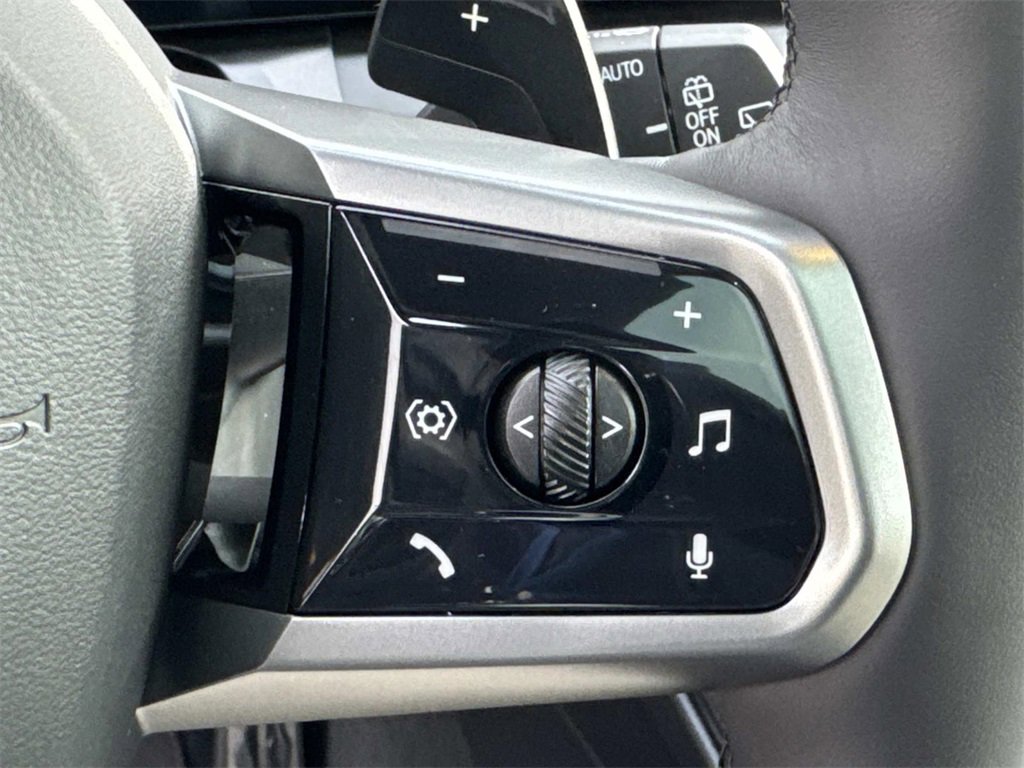 Used 2025 BMW X3 xDrive30i w/ M Sport Package image 27