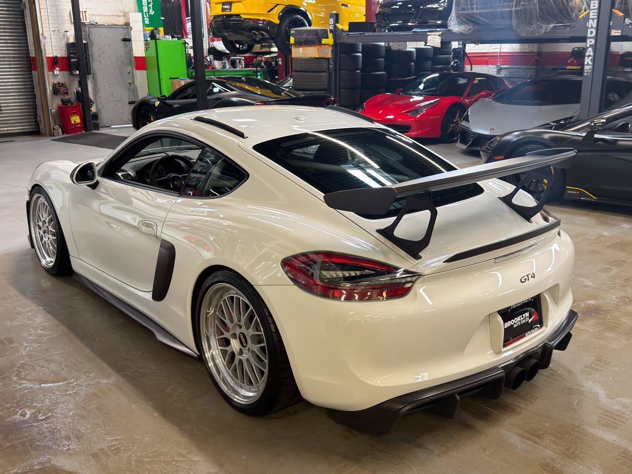 Used 2016 Porsche Cayman GT4 RWD image 11