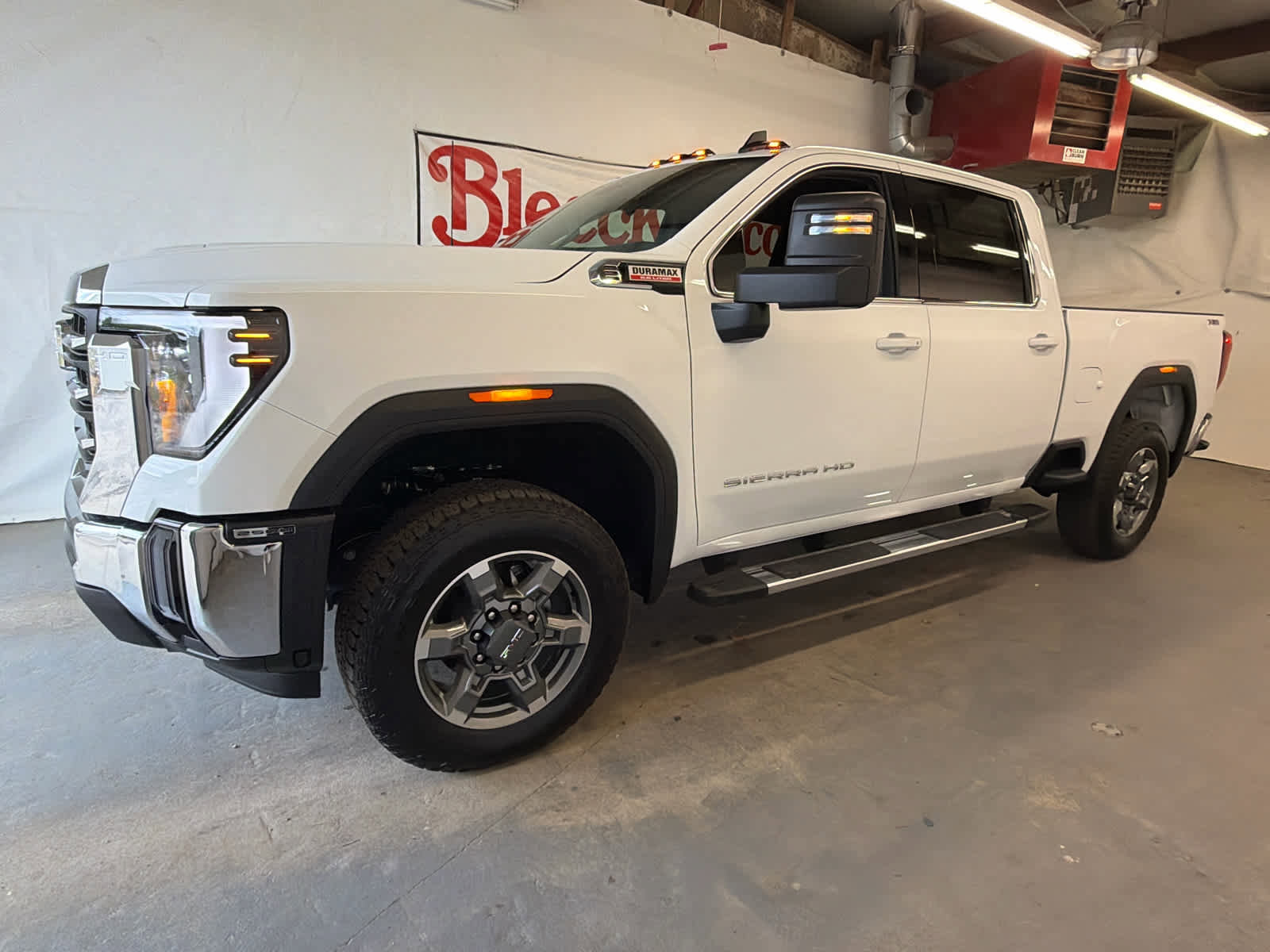 New 2026 GMC Sierra 2500 SLE w/ SLE Value Package; AWD/4WD image 2