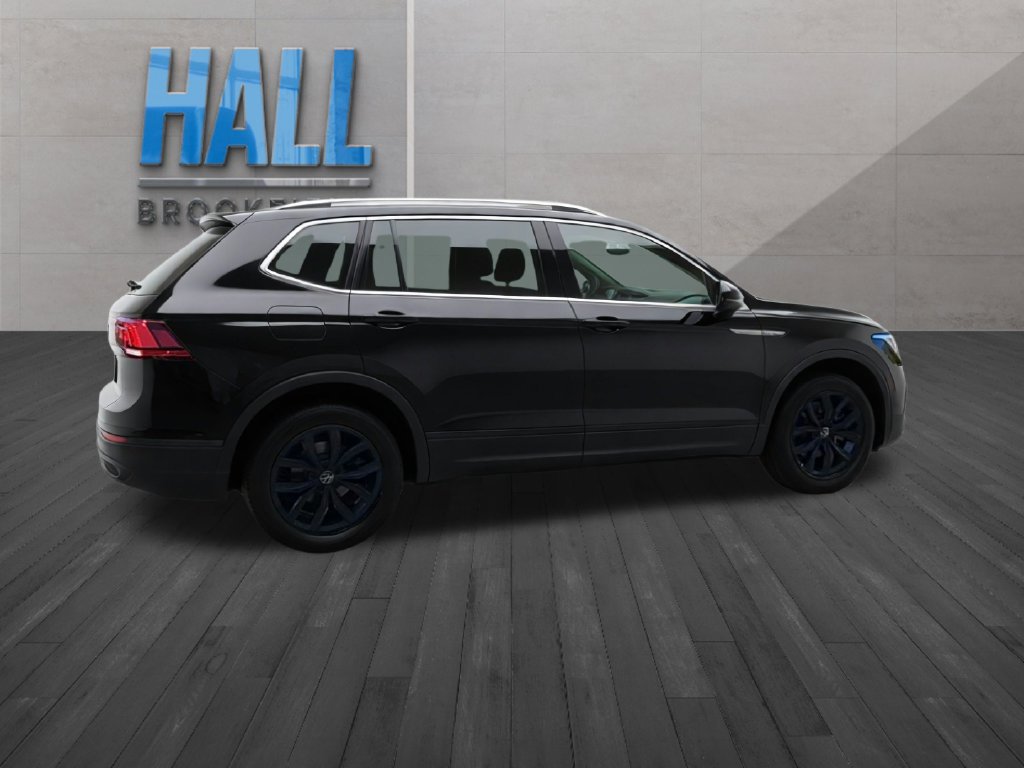 Certified 2024 Volkswagen Tiguan SE AWD/4WD image 7