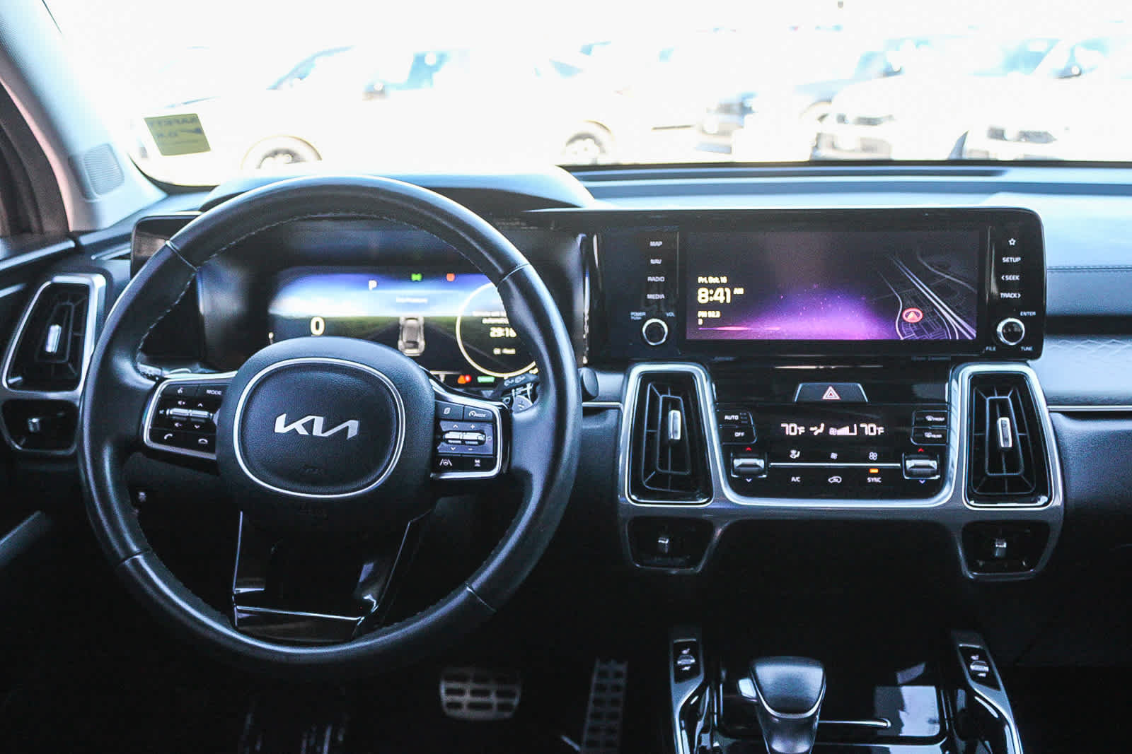 Used 2023 Kia Sorento SX AWD/4WD image 13