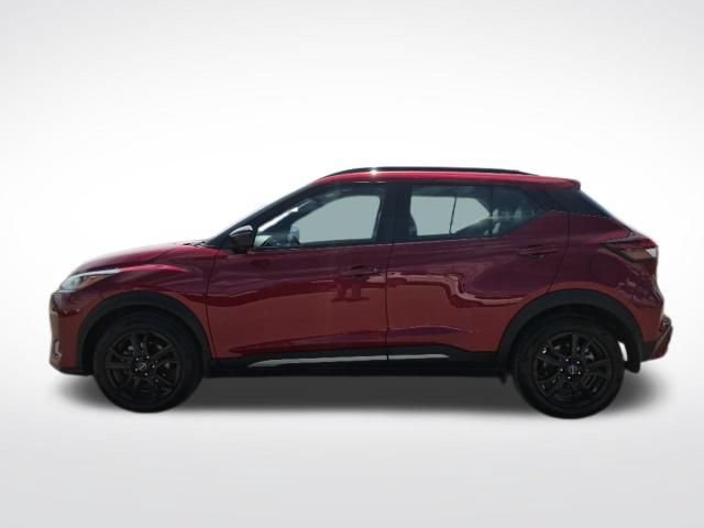 Used 2023 Nissan Kicks SR w/ SR Premium Package FWD image 8