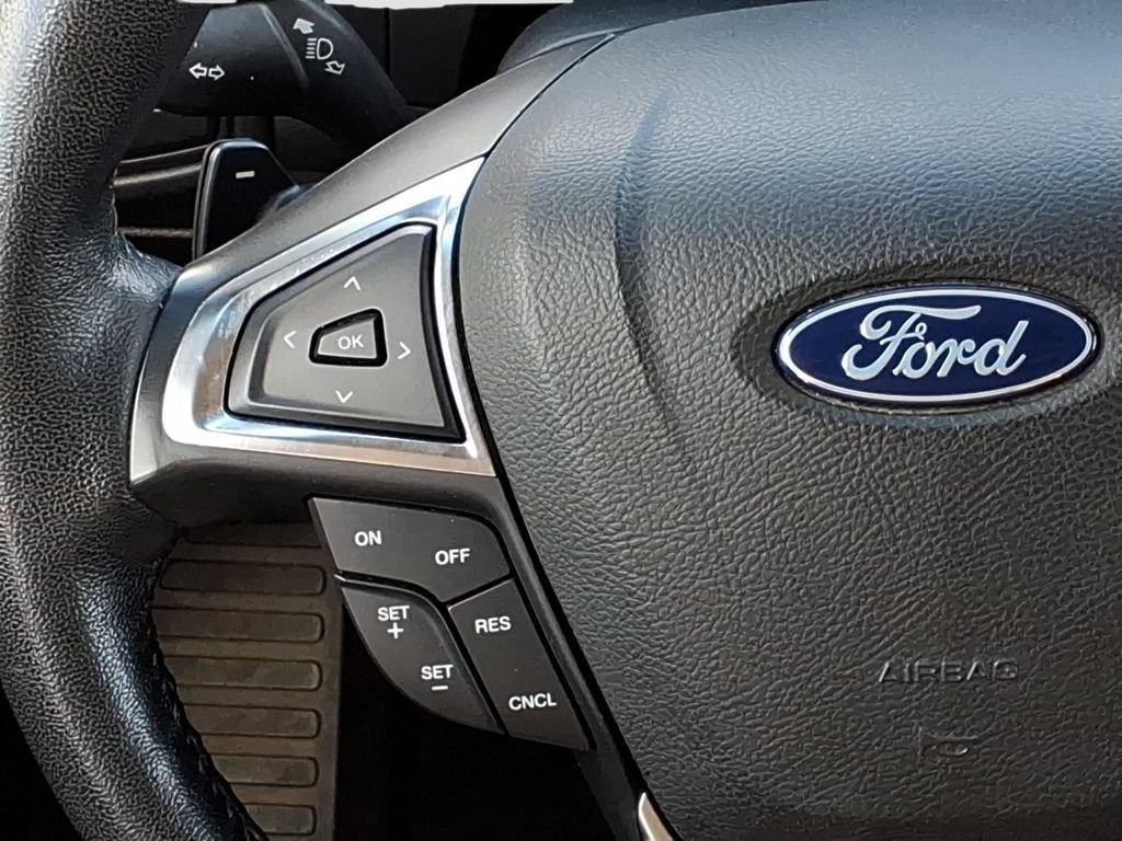 Used 2018 Ford Edge SEL w/ Equipment Group 201A FWD image 10