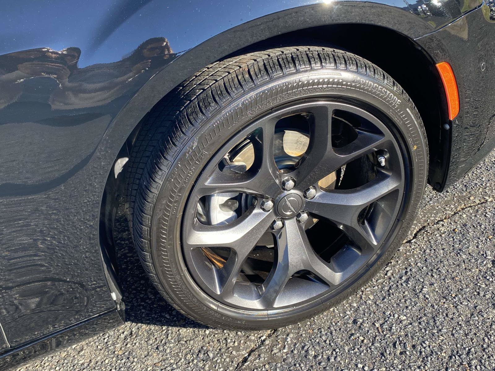 Used 2022 Chrysler 300 Touring L w/ Comfort Group RWD image 12