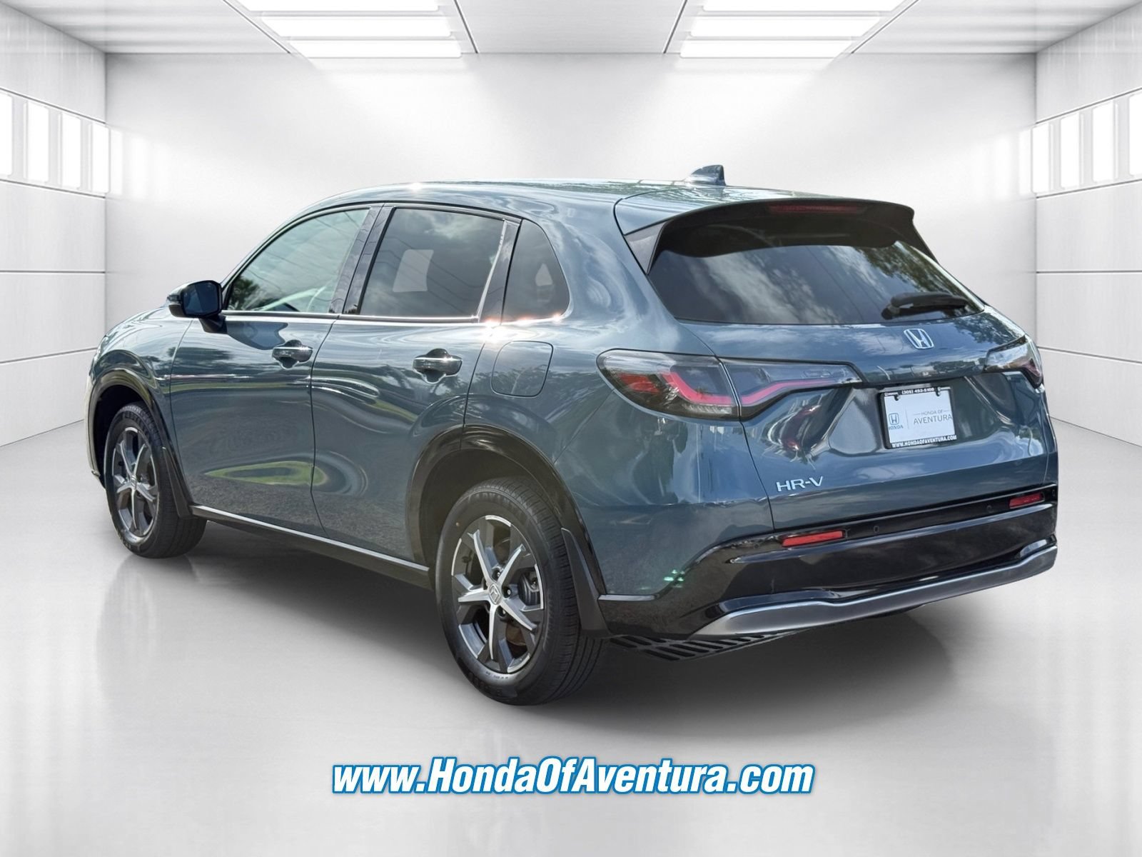 Certified 2024 Honda HR-V EX-L image 4