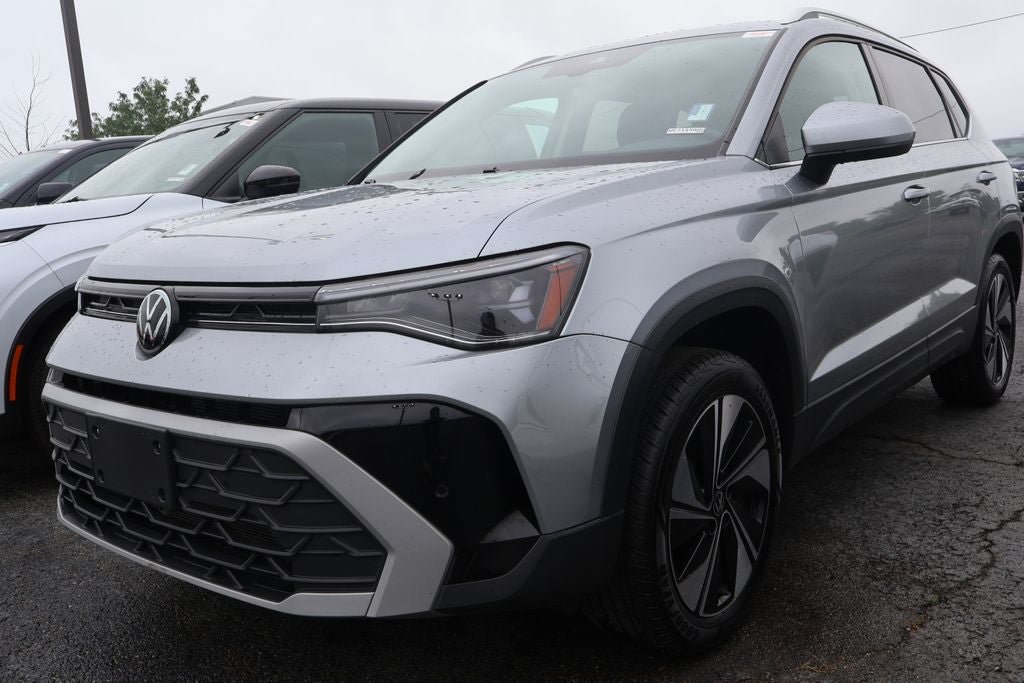 Used 2025 Volkswagen Taos SE AWD/4WD video 1