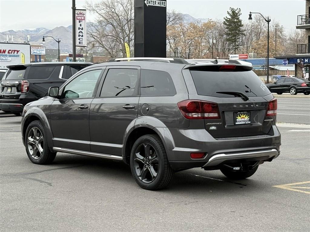 Used 2015 Dodge Journey Crossroad w/ Flexible Seating Group FWD image 5