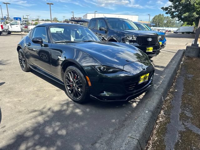 Used 2024 MAZDA MX-5 Miata RF Club RWD image 2
