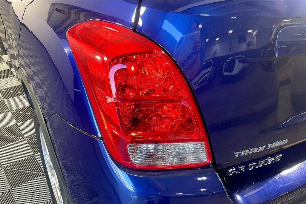 Used 2017 Chevrolet Trax LS AWD/4WD image 36