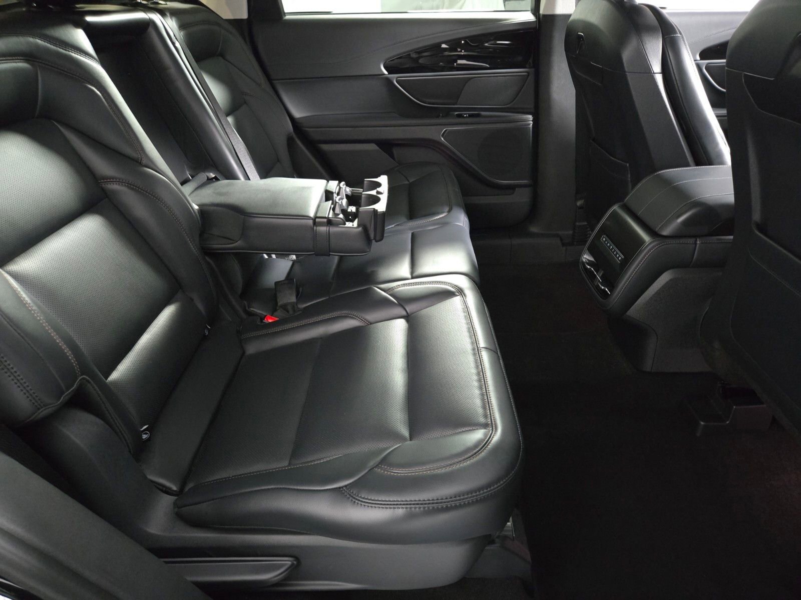 New 2026 Lincoln Nautilus Premier image 17