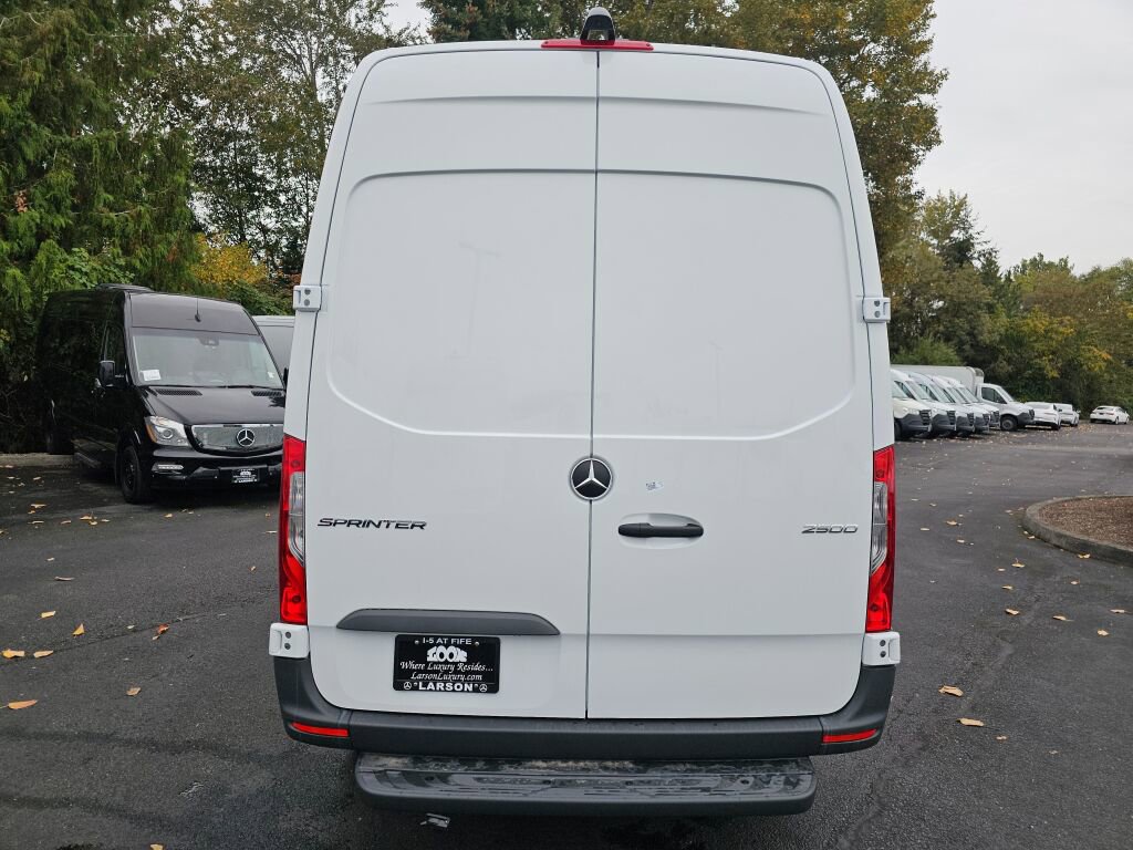 New 2025 Mercedes-Benz Sprinter 2500 image 5