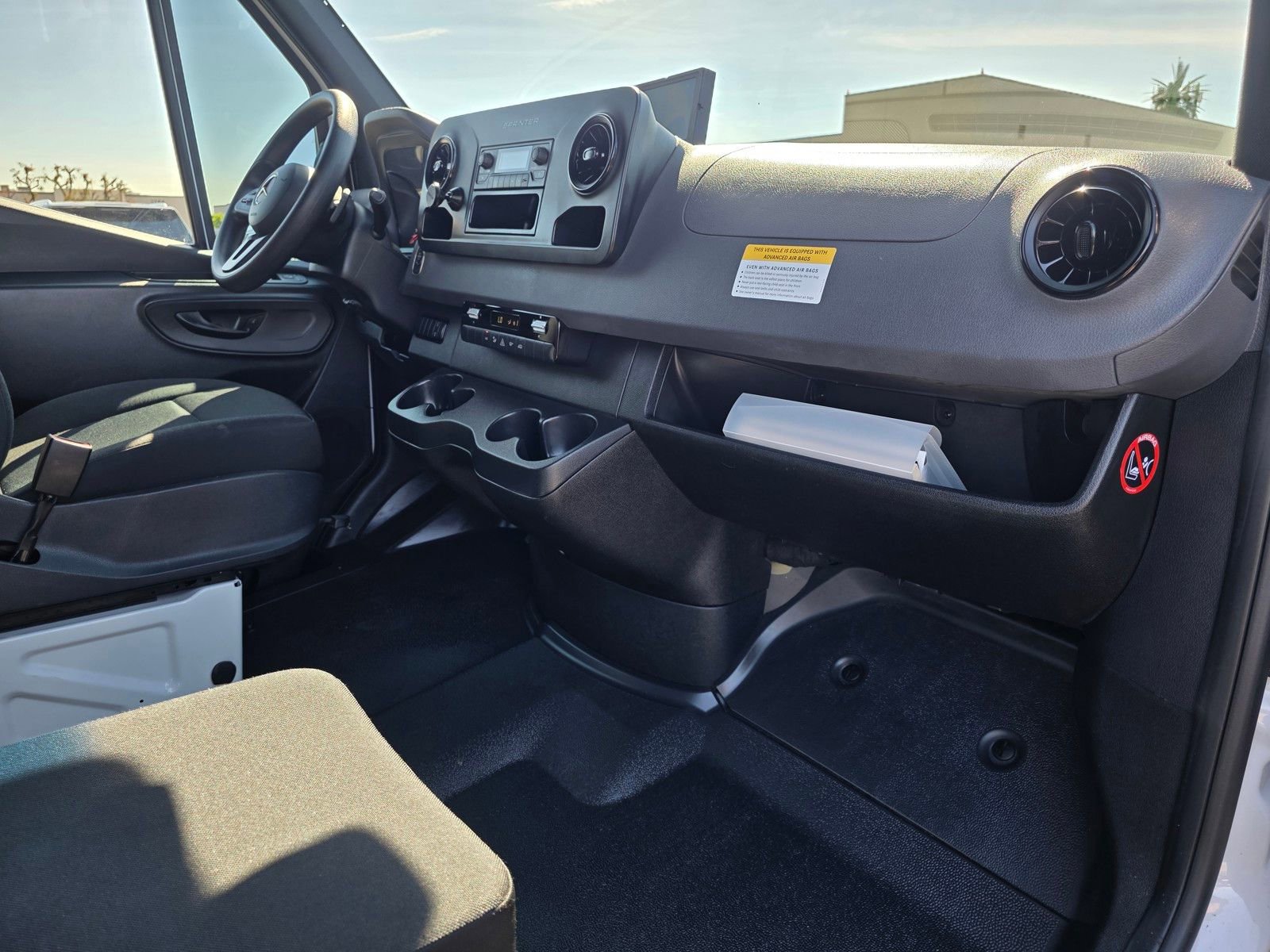 Used 2020 Mercedes-Benz Sprinter 2500 image 23