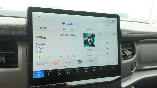 Used 2022 Ford Expedition Max XLT image 23