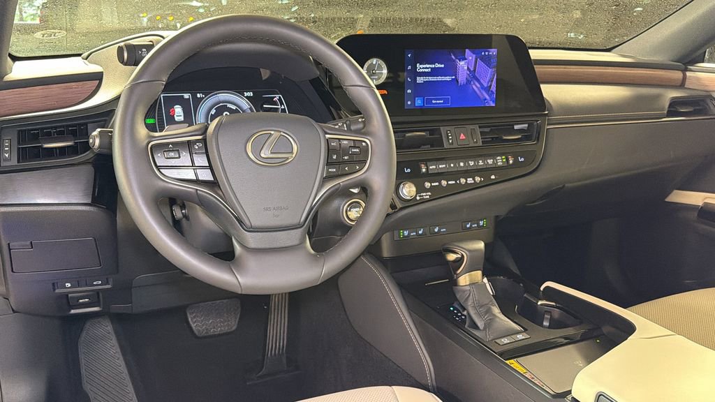 Certified 2025 Lexus ES 300h w/ Premium Package image 15