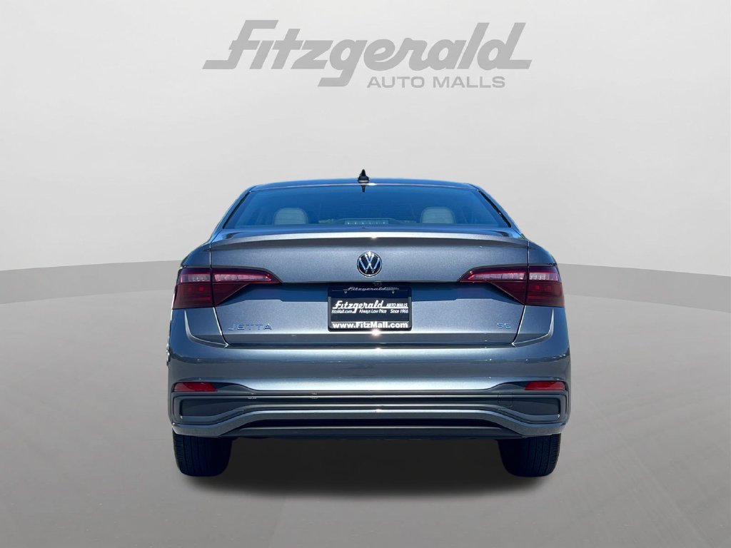 Used 2024 Volkswagen Jetta SE FWD image 7