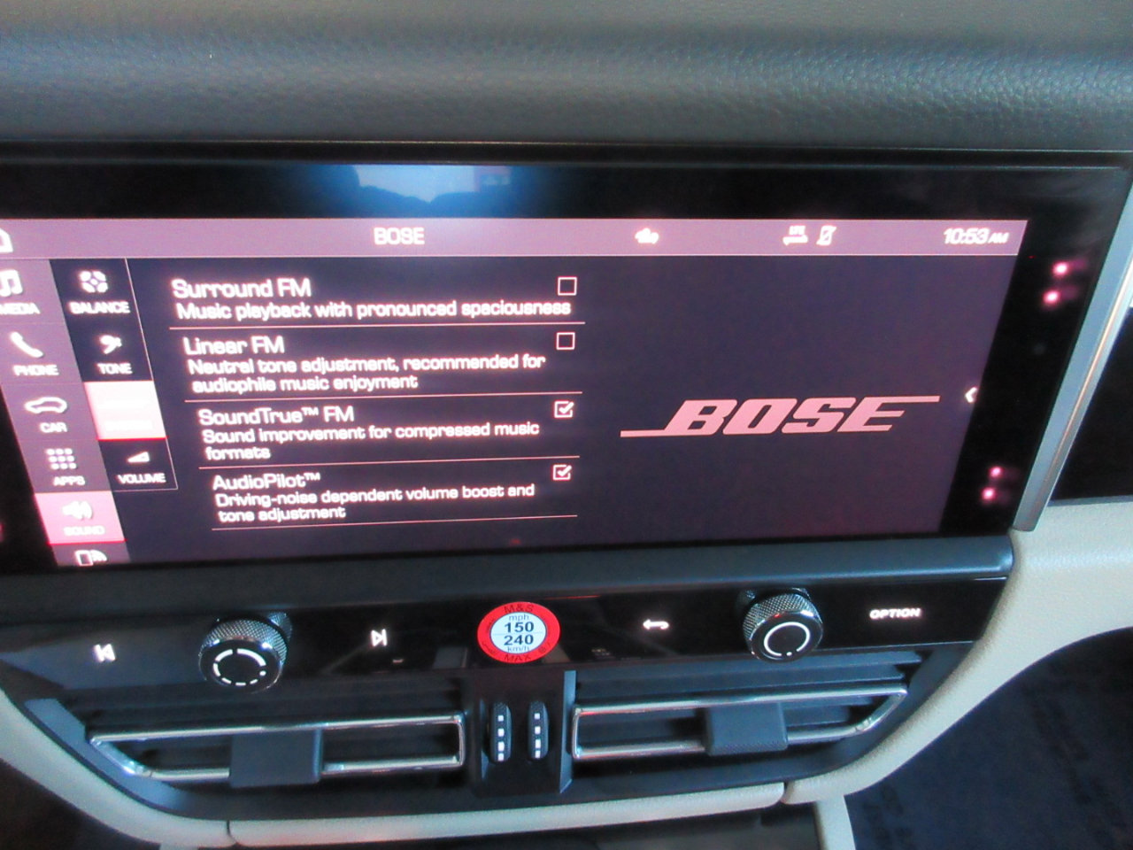 Used 2024 Porsche Macan image 63