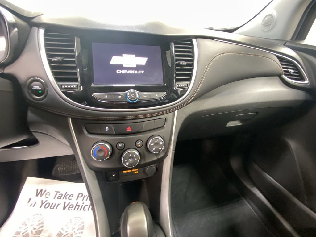 Certified 2022 Chevrolet Trax LT w/ Driver Confidence Package image 18